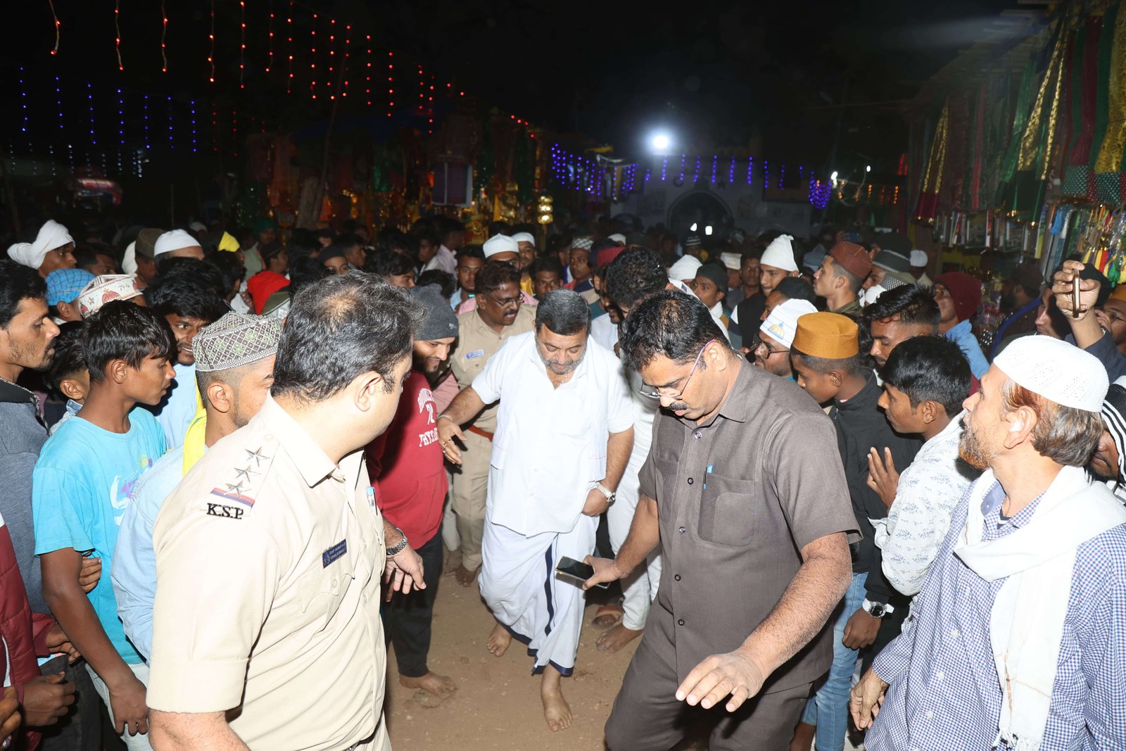 People Interaction Image 20